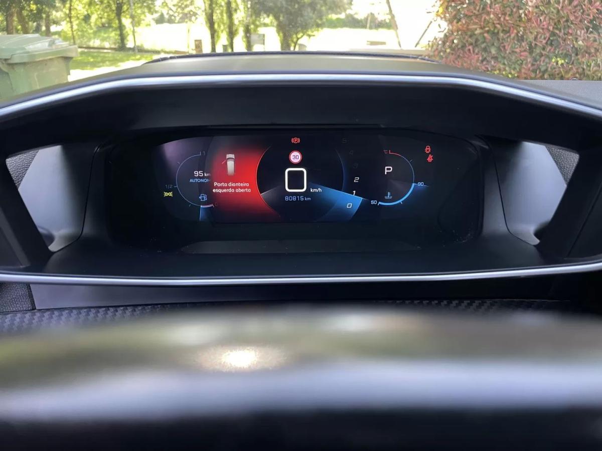 peugeot-2008-2022-gasolina-1199cc