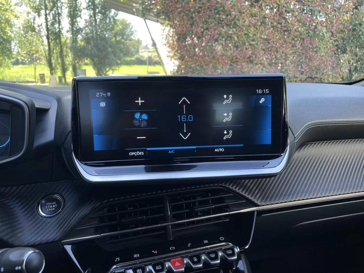 peugeot-2008-2022-gasolina-1199cc