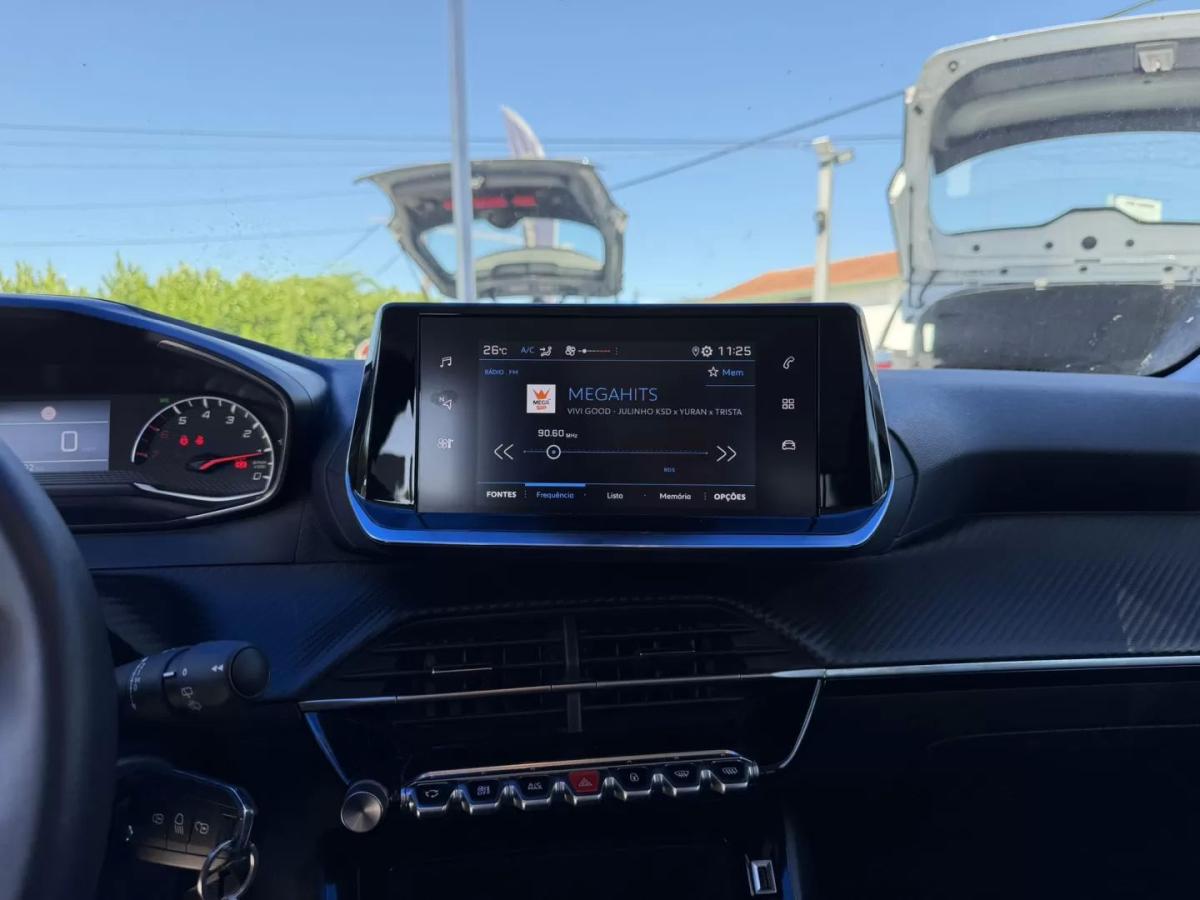 peugeot-208-2022-gasolina-1199cc