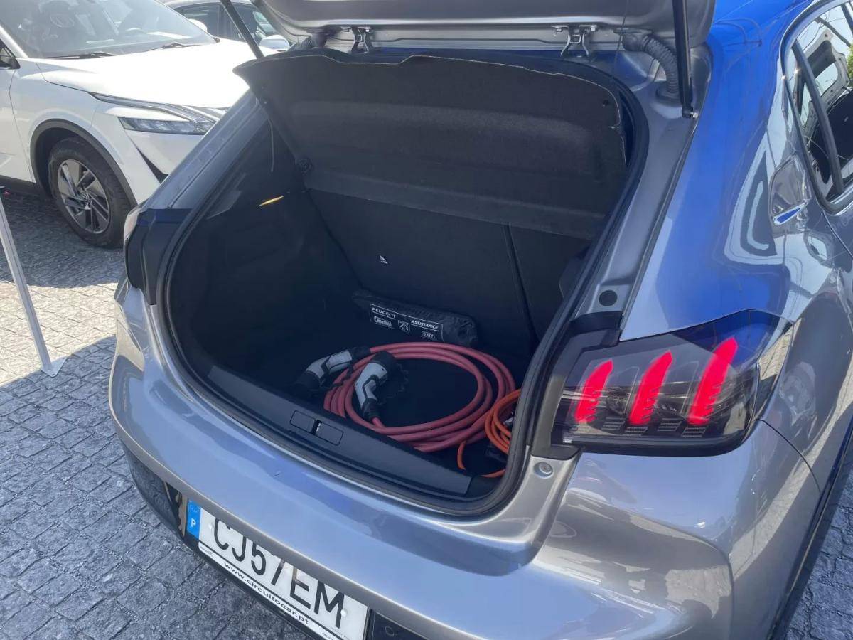 peugeot-e-208-2022-eletrico-200cc