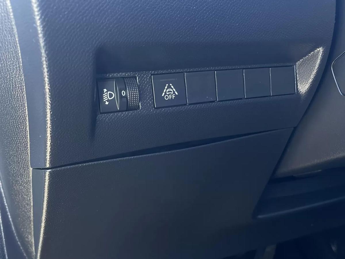 peugeot-e-208-2022-eletrico-200cc