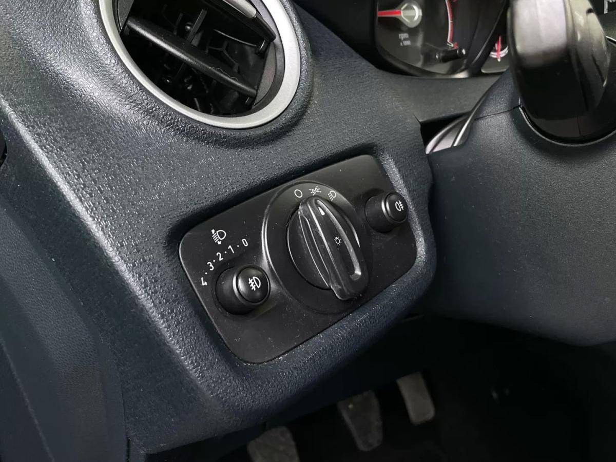 ford-fiesta-2012-diesel-1560cc
