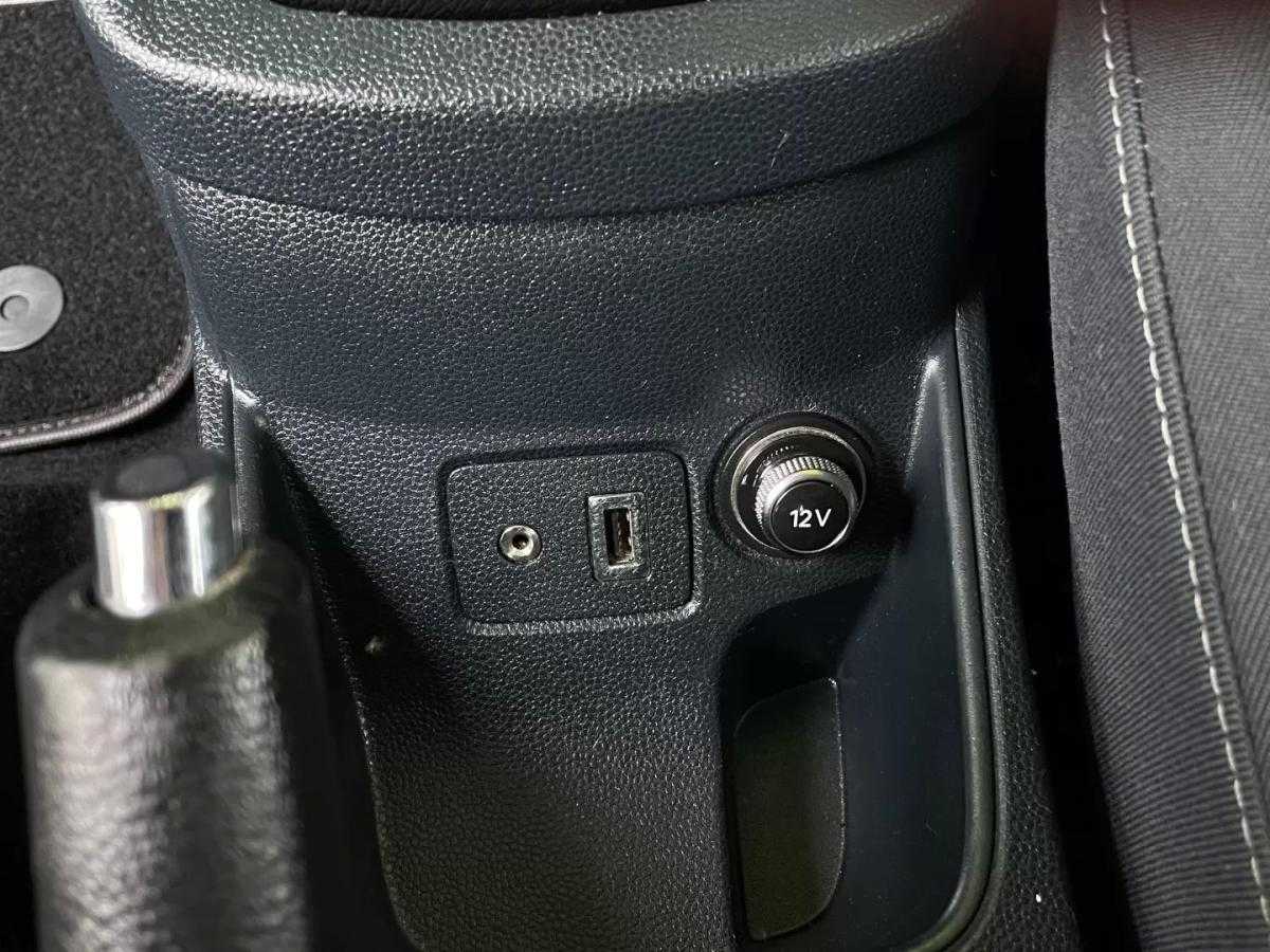 ford-fiesta-2012-diesel-1560cc