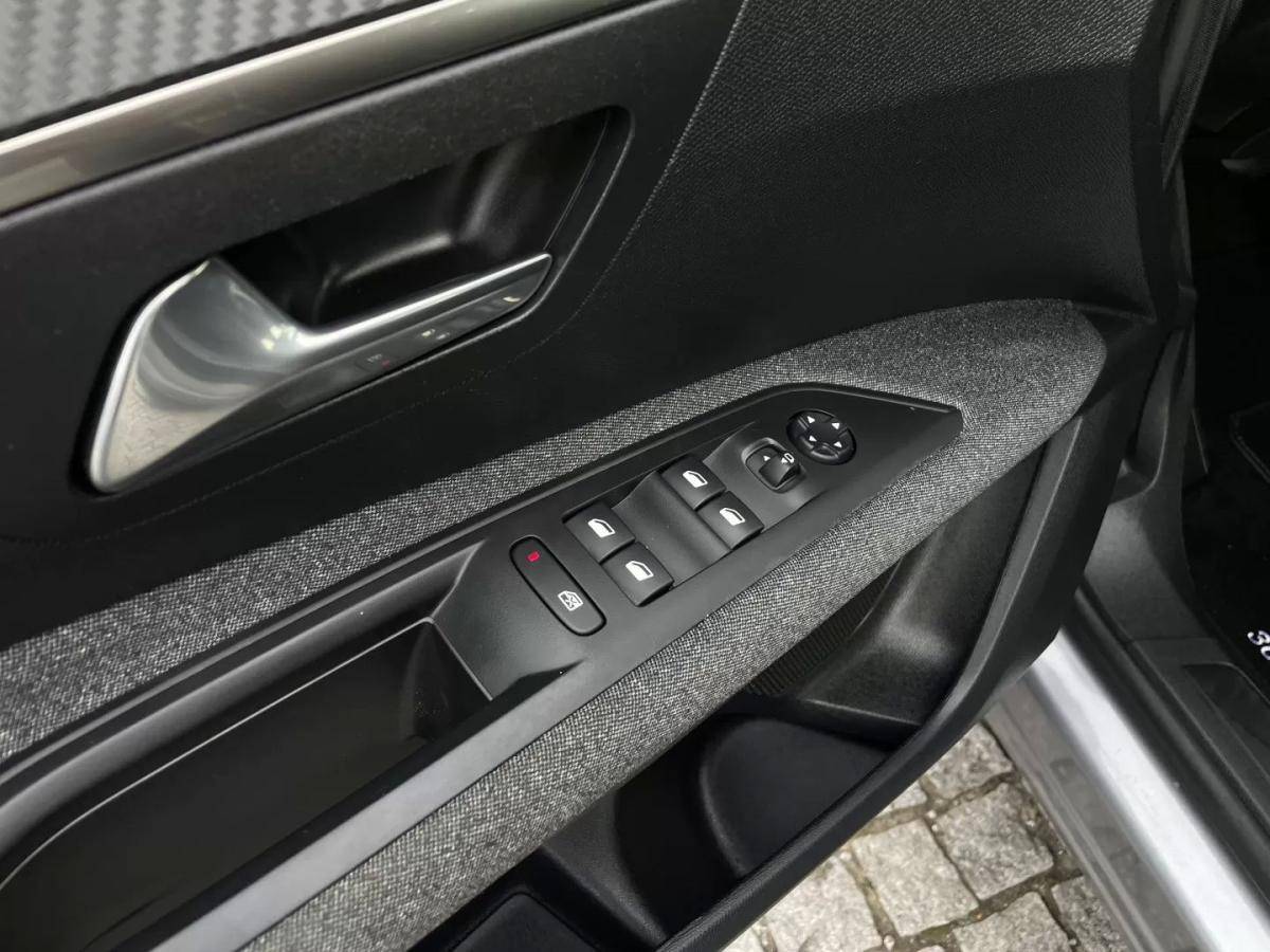 peugeot-3008-2022-gasolina-1199cc