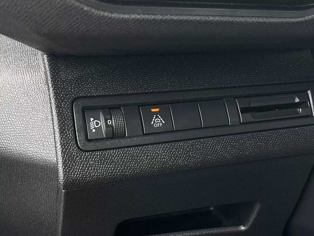 peugeot-3008-2022-gasolina-1199cc