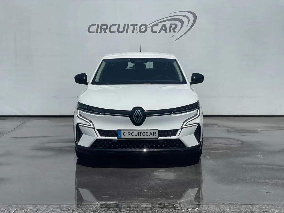 renault-megane-e-tech-2022-eletrico-200cc