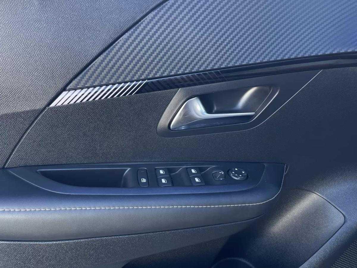peugeot-208-2025-gasolina-1199cc