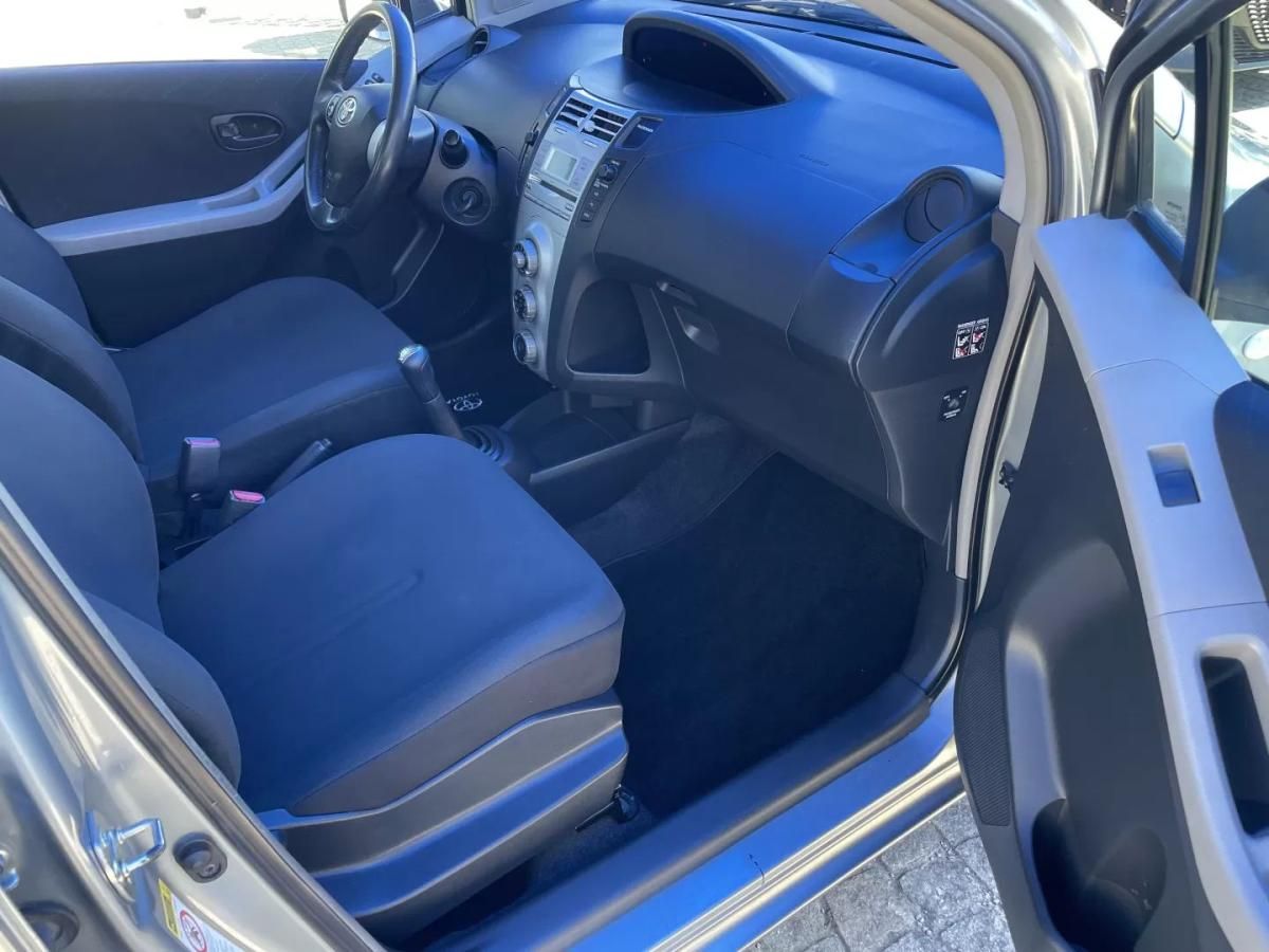 toyota-yaris-2006-gasolina-998cc