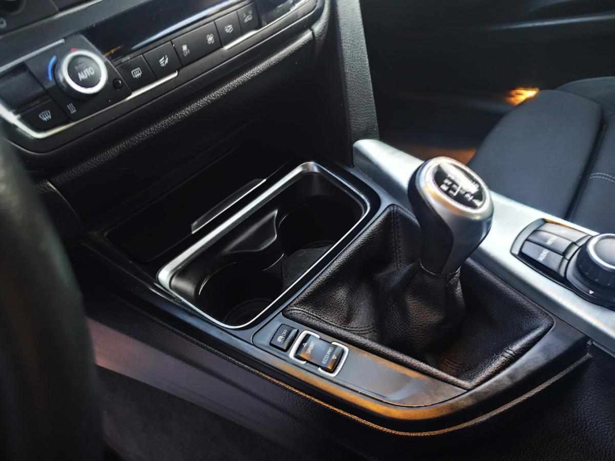 bmw-serie-3-318d-xdrive-2015-diesel-1995cc