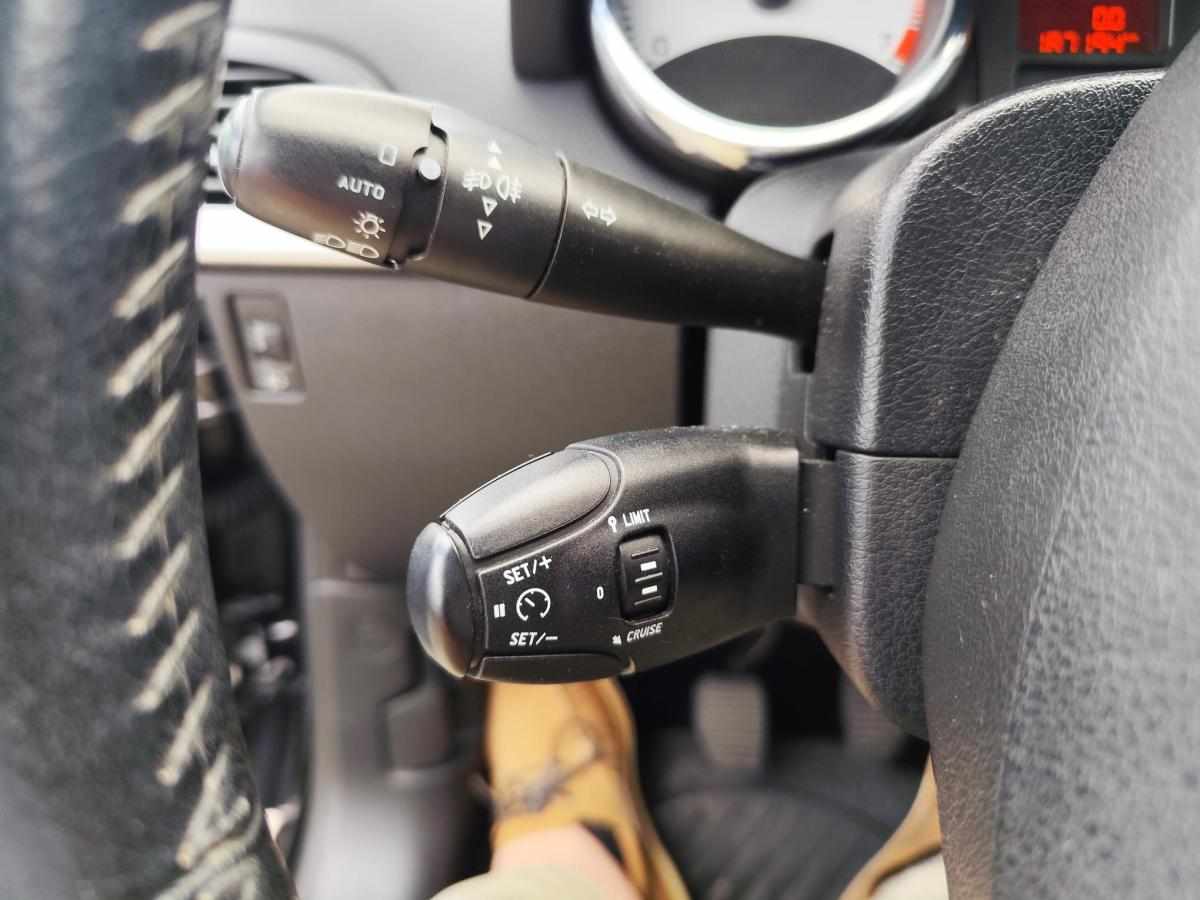 peugeot-207-1-4-2006-gasolina-1360cc