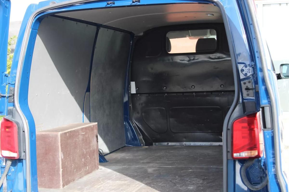 volkswagen-transporter-2021-diesel-1968cc