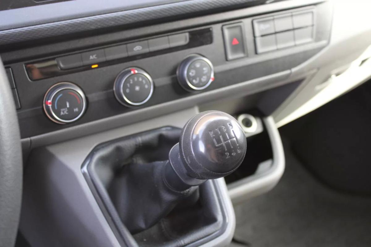 volkswagen-transporter-2021-diesel-1968cc