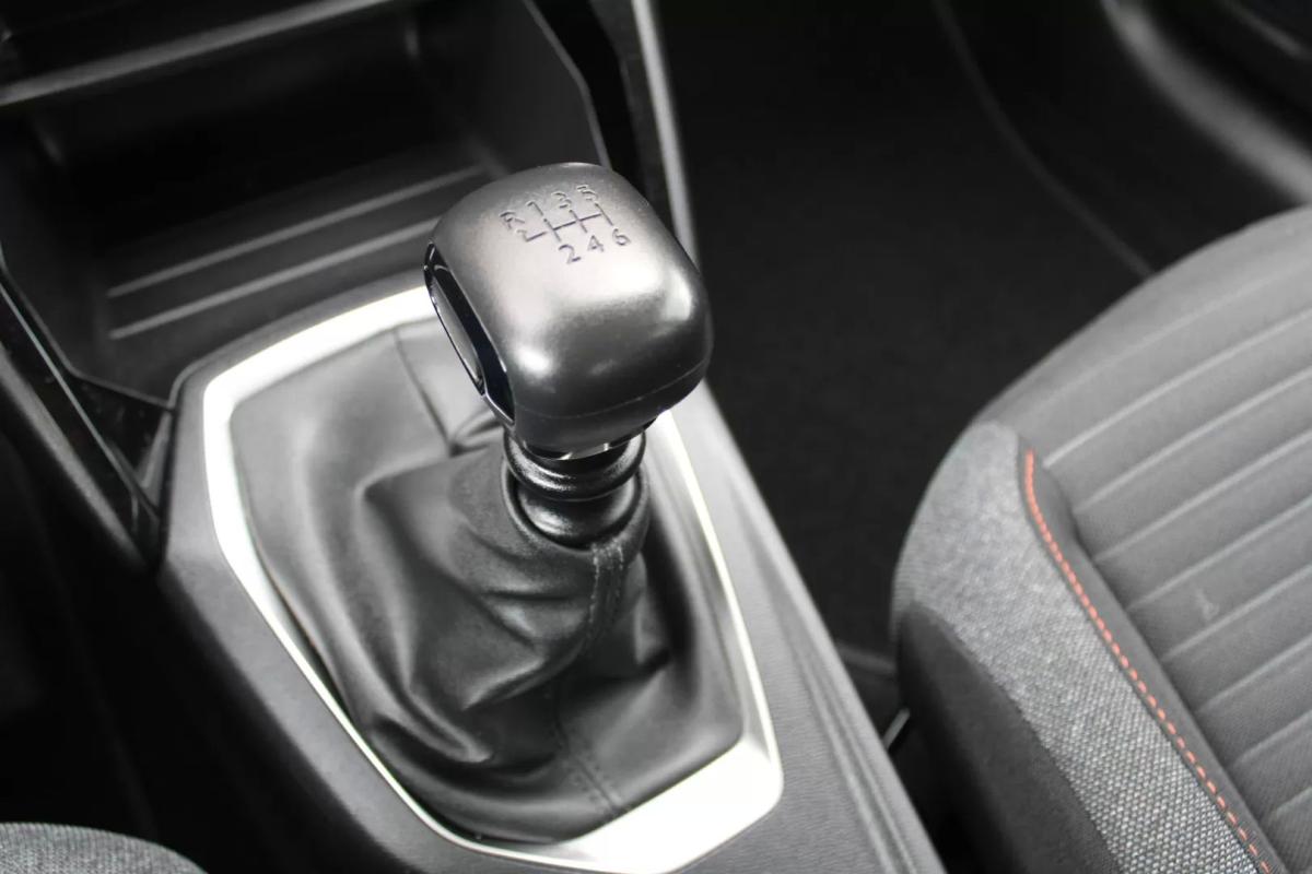 peugeot-208-2021-diesel-1499cc