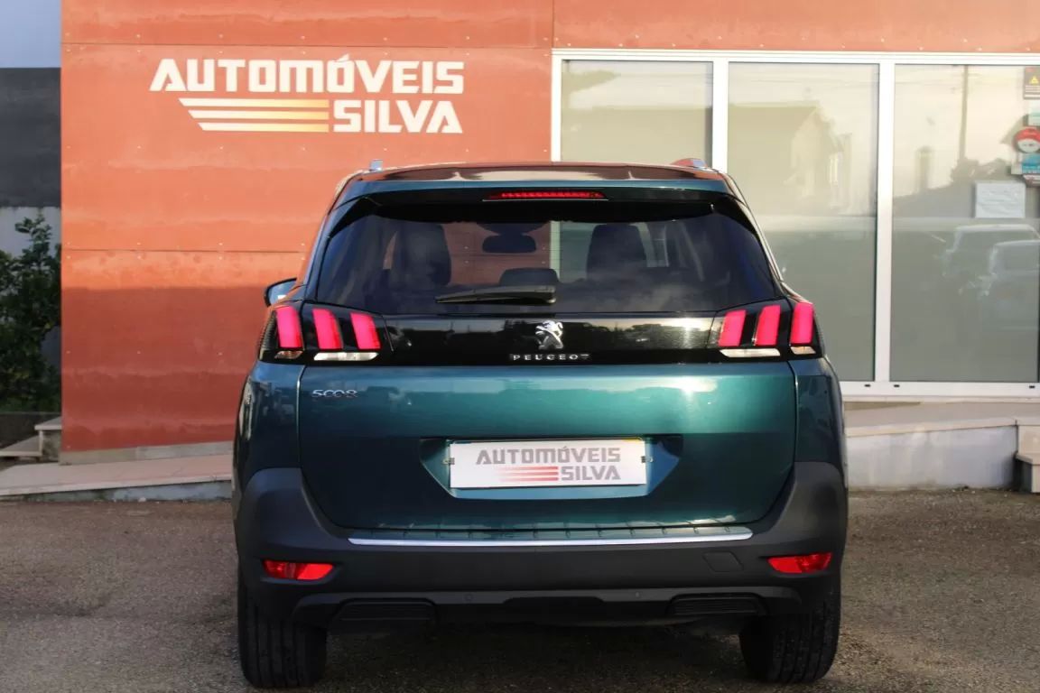 peugeot-5008-2018-diesel-1499cc
