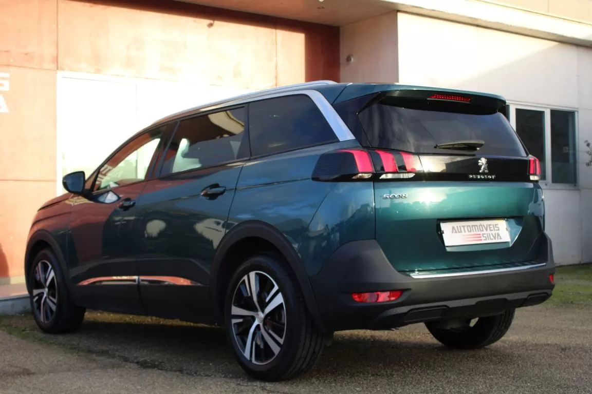peugeot-5008-2018-diesel-1499cc