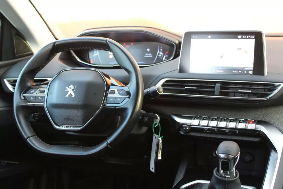 peugeot-5008-2018-diesel-1499cc