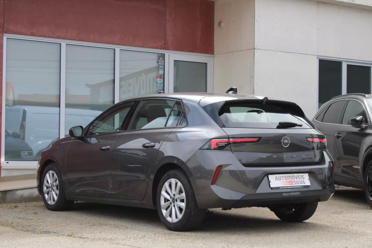 opel-astra-2023-diesel-1499cc