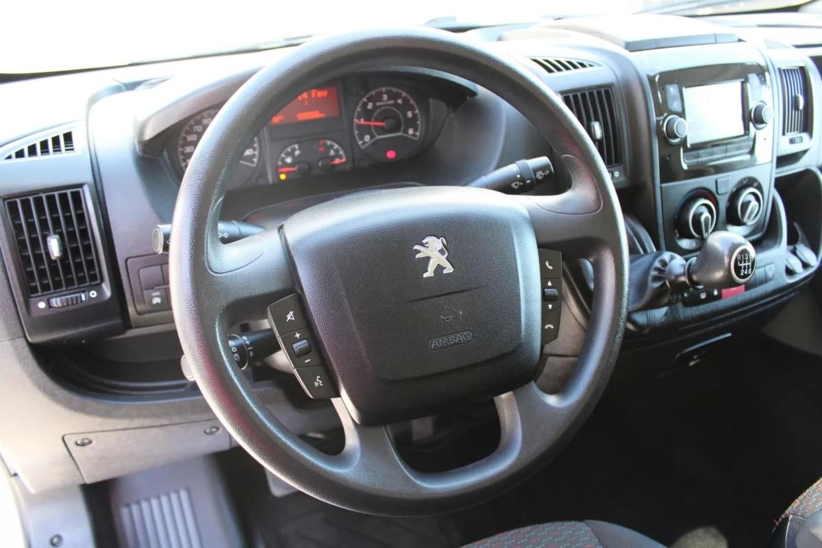 peugeot-boxer-2022-diesel-2179cc