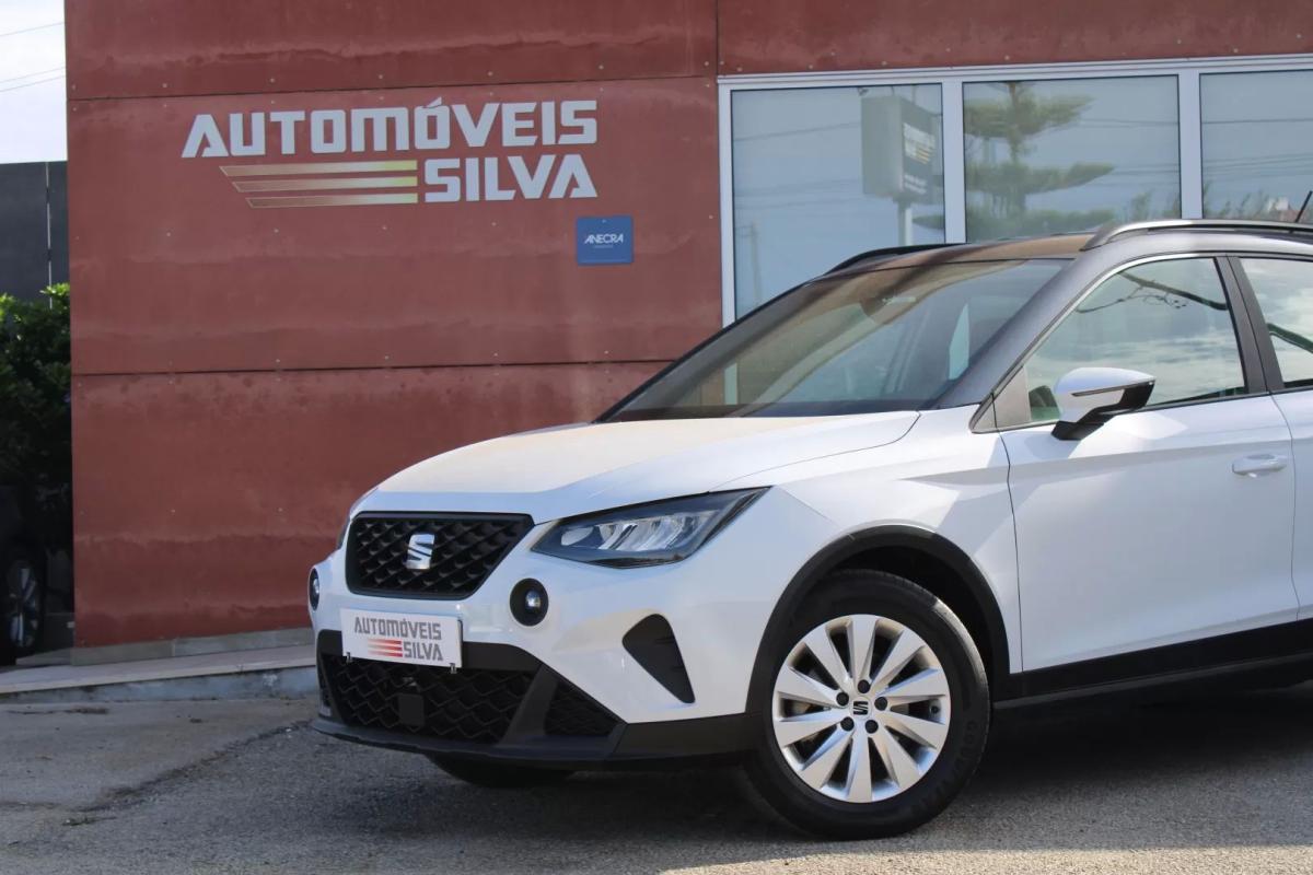 seat-arona-2023-gasolina-999cc