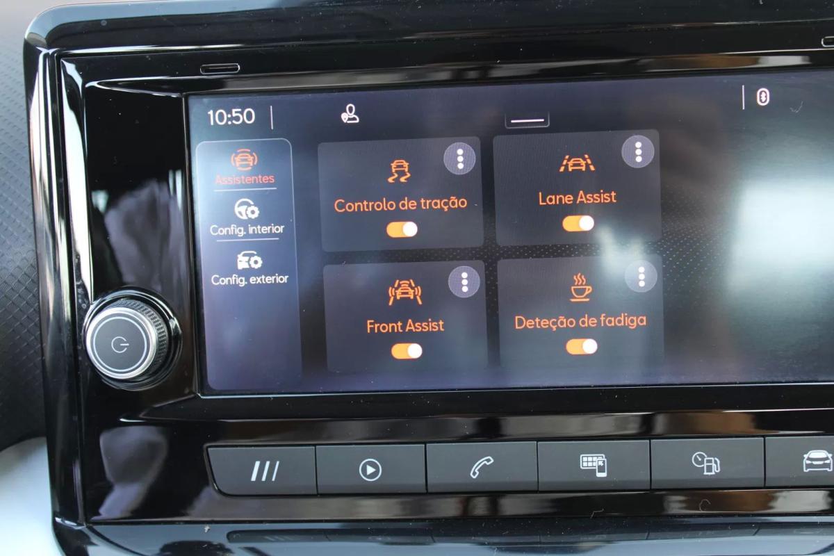 seat-arona-2023-gasolina-999cc