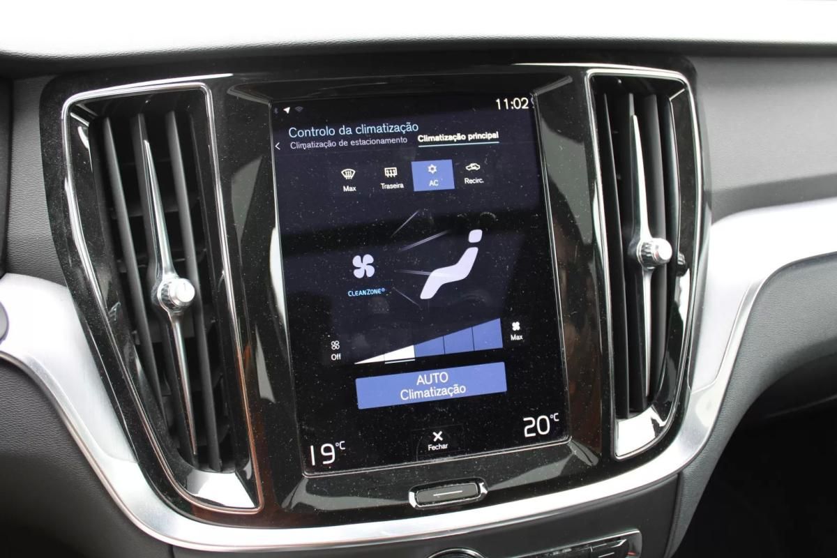 volvo-v60-2022-hibrido-1969cc