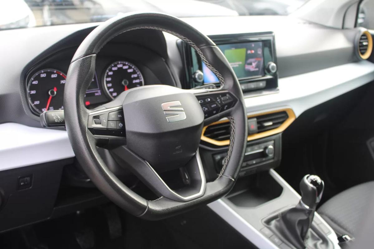 seat-arona-2021-gasolina-999cc