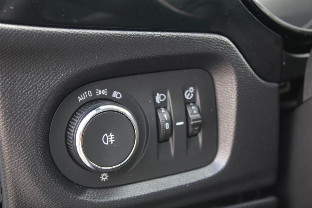 opel-corsa-2021-diesel-1499cc