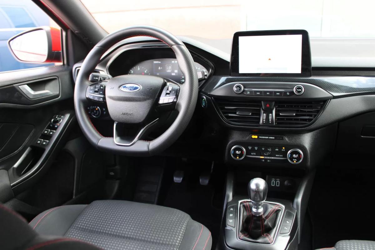 ford-focus-sw-2021-diesel-1499cc