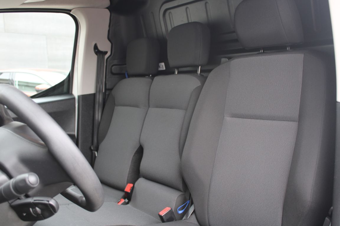 peugeot-partner-2022-diesel-1499cc