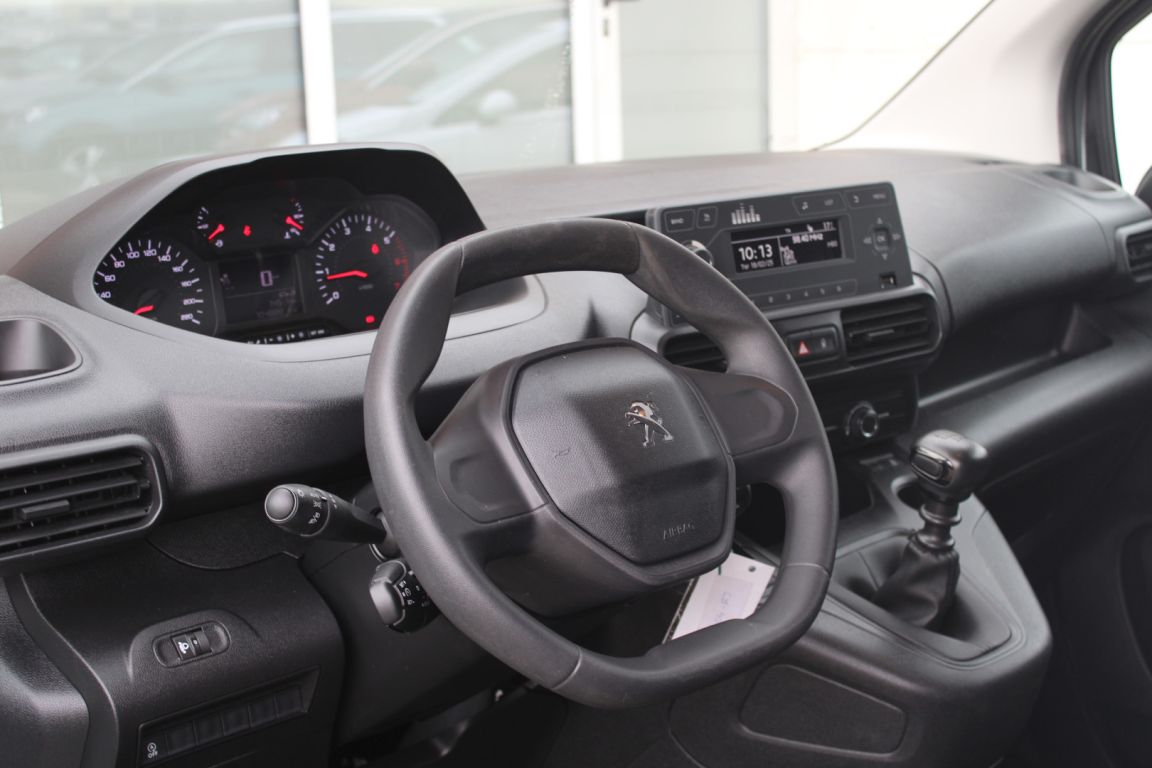peugeot-partner-2022-diesel-1499cc