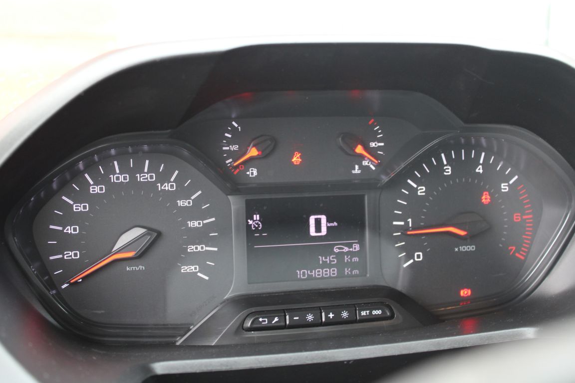 peugeot-partner-2022-diesel-1499cc