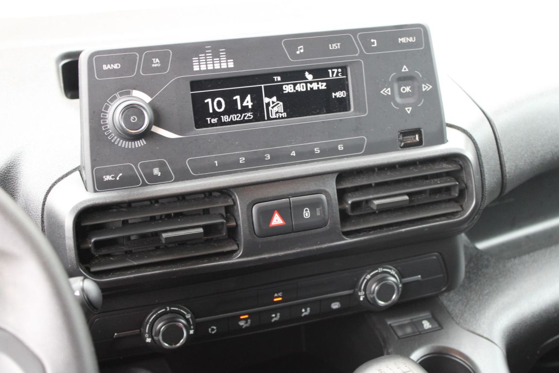 peugeot-partner-2022-diesel-1499cc