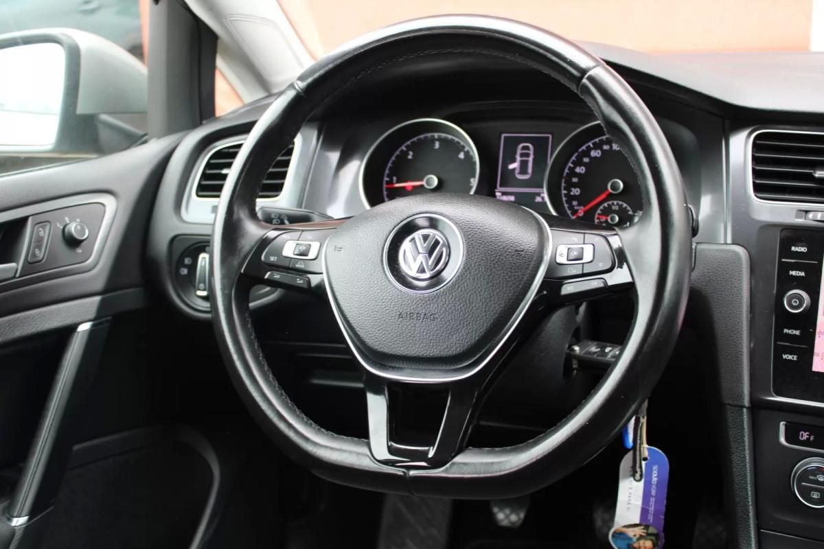 volkswagen-golf-2017-diesel-1598cc
