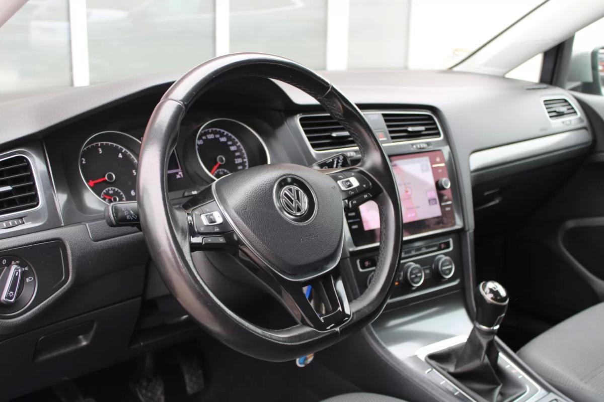 volkswagen-golf-2017-diesel-1598cc
