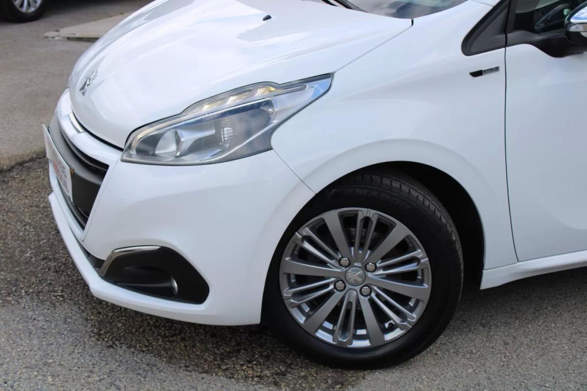 peugeot-208-2016-gasolina-1199cc