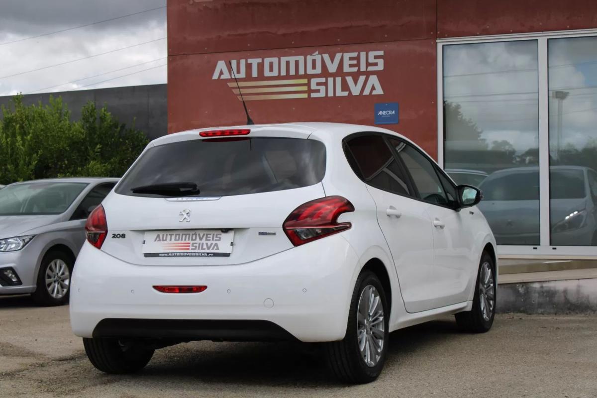 peugeot-208-2016-gasolina-1199cc