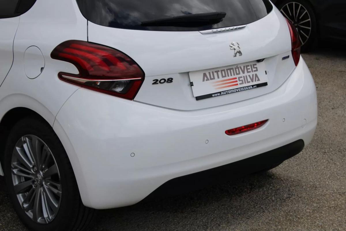 peugeot-208-2016-gasolina-1199cc