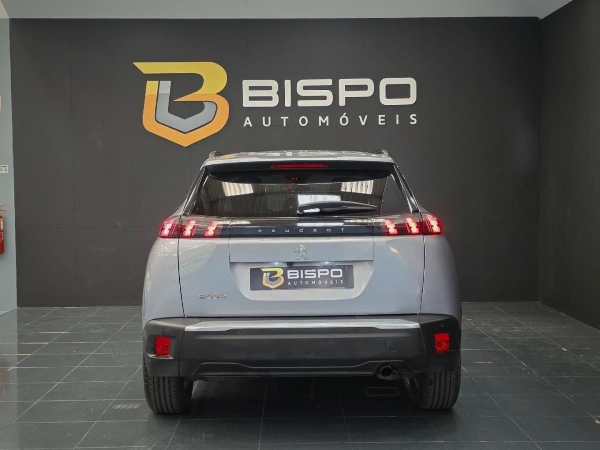 peugeot-2008-2022-gasolina-1199cc