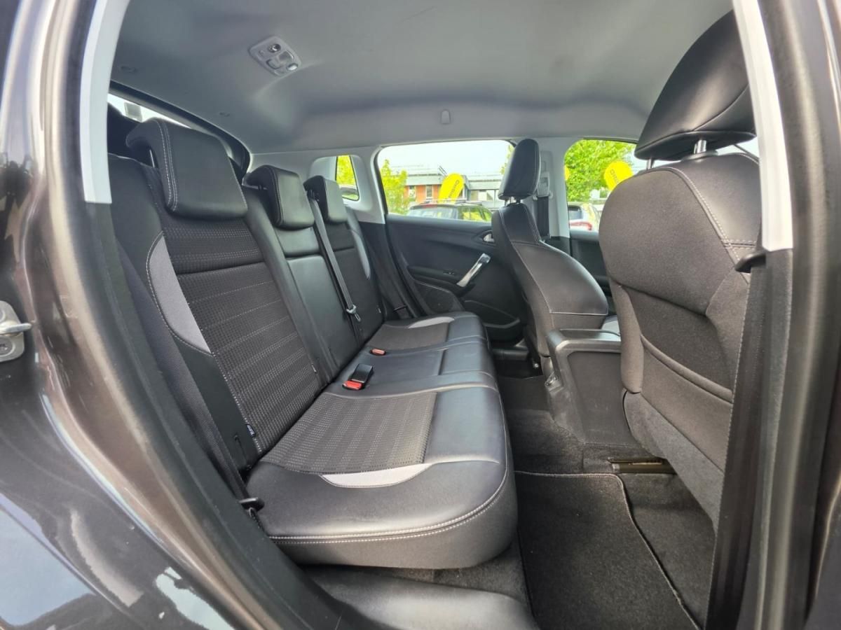 peugeot-2008-2018-gasolina-1199cc