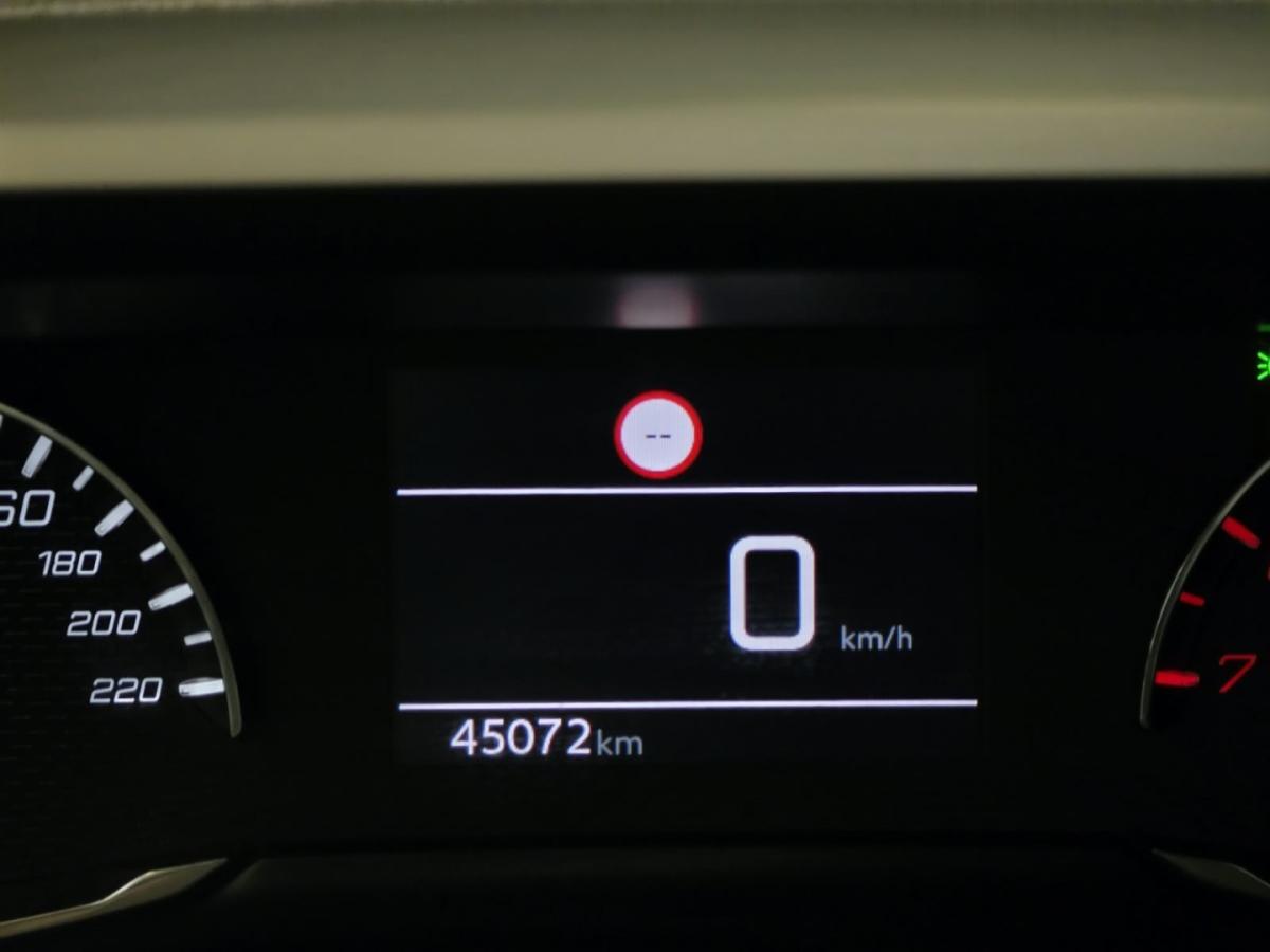 peugeot-2008-2024-gasolina-1199cc