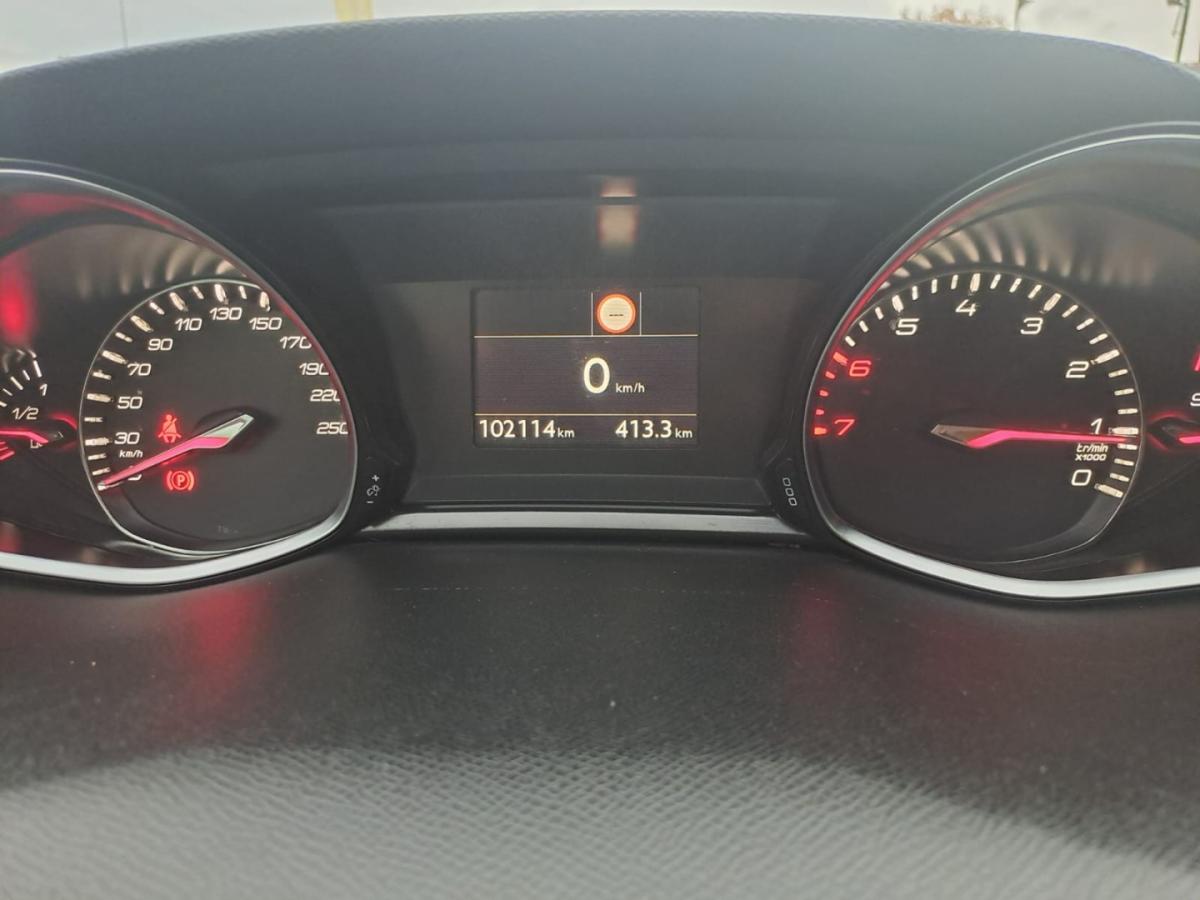 peugeot-308-2019-gasolina-1199cc
