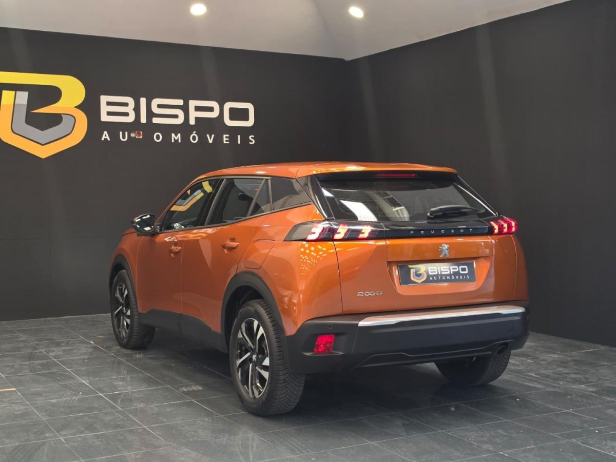 peugeot-2008-2022-gasolina-1199cc