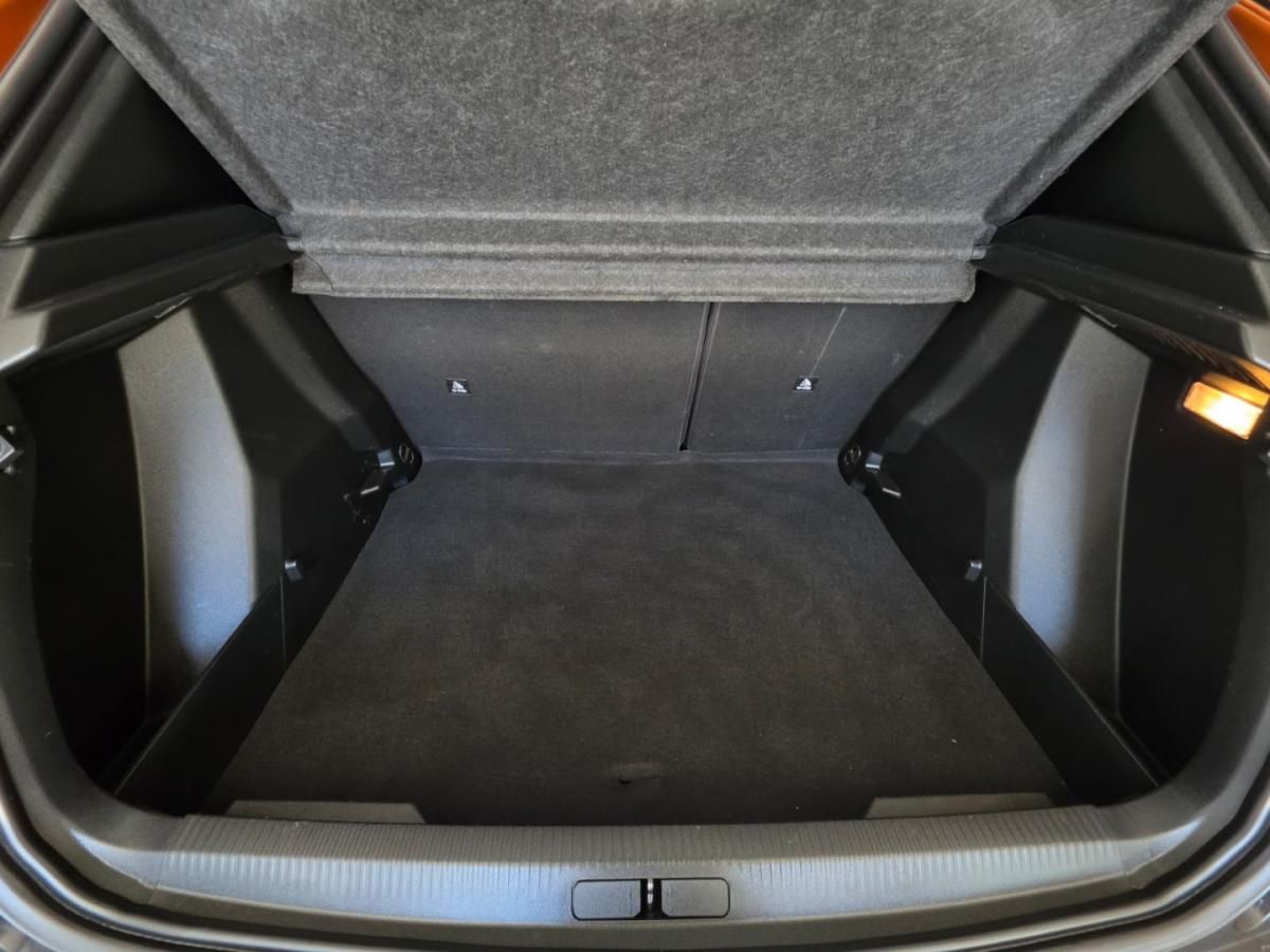 peugeot-2008-2022-gasolina-1199cc