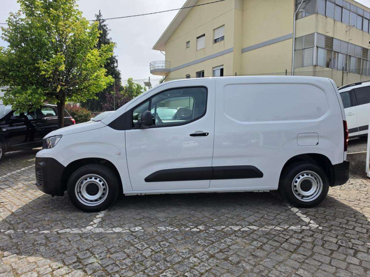 peugeot-partner-2022-diesel-1499cc