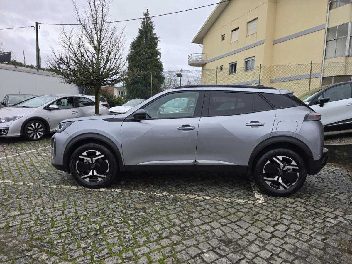peugeot-2008-2023-gasolina-1199cc