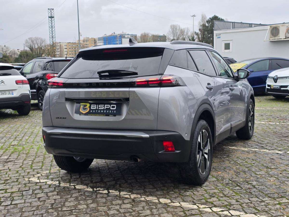 peugeot-2008-2023-gasolina-1199cc