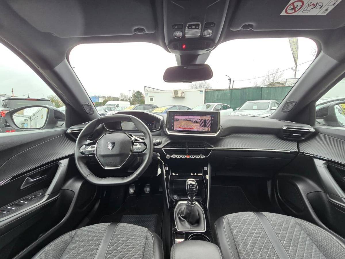 peugeot-2008-2023-gasolina-1199cc