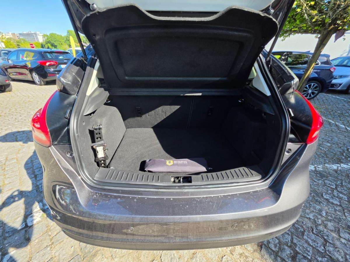 ford-focus-2018-diesel-1499cc