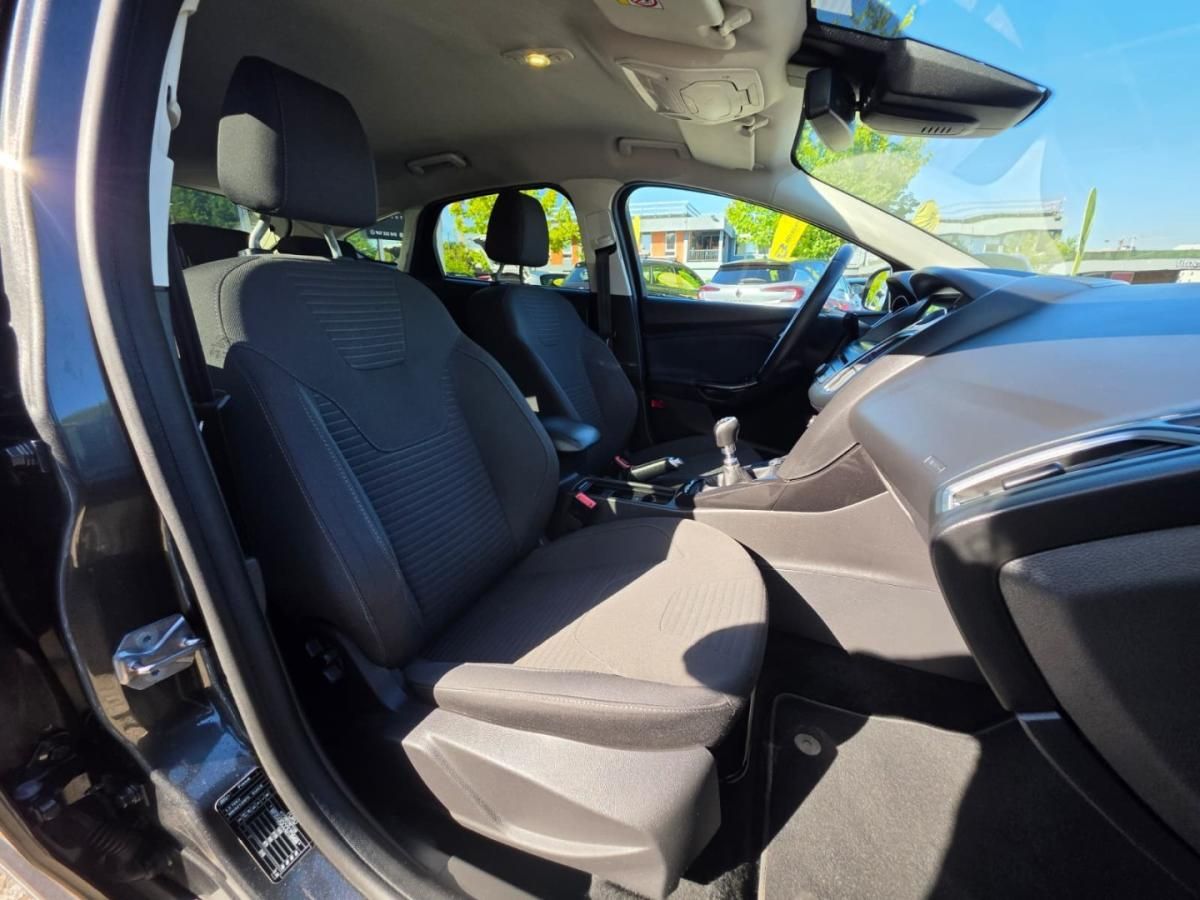 ford-focus-2018-diesel-1499cc