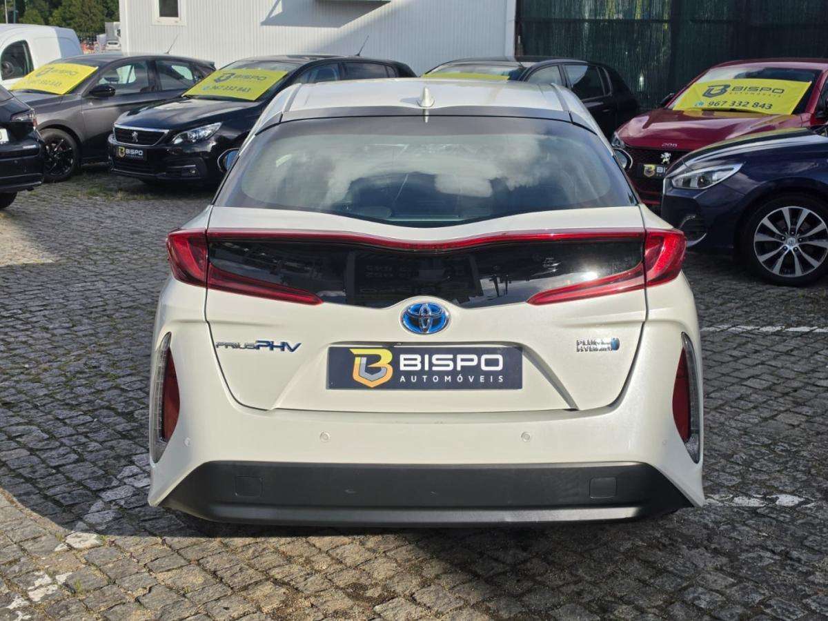 toyota-prius-2017-hibrido-1798cc